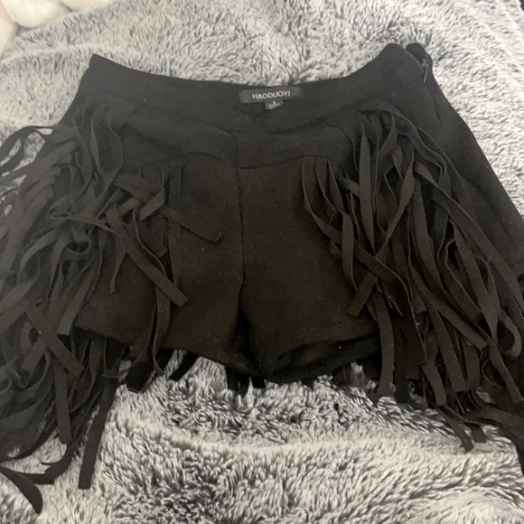 Size Small Super Cute Black Haoduoyi Fringe Shorts - Picture 1 of 2